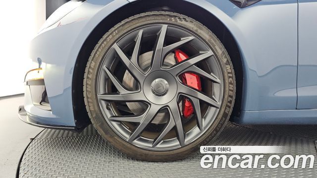 Tesla Model S Plaid — пробег 3 416 км — фото 5 из 5