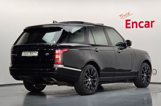 Land Rover Range Rover 4.4 SDV8 Vogue SE DIESEL — пробег 81 268 км — фото 2 из 5