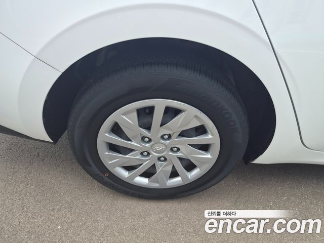 Hyundai AVANTE 1.6 Smart — пробег 108 700 км — фото 5 из 5