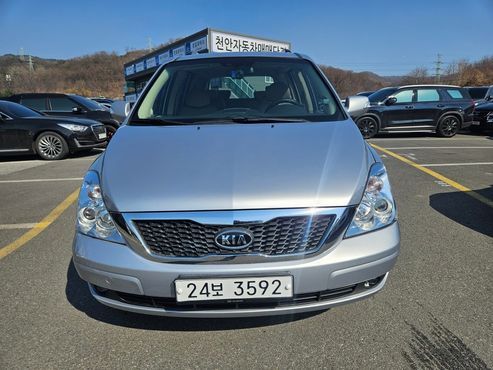 Kia Carnival New Carnival GLX High-Deluxe — пробег 192 000 км — фото 1 из 5