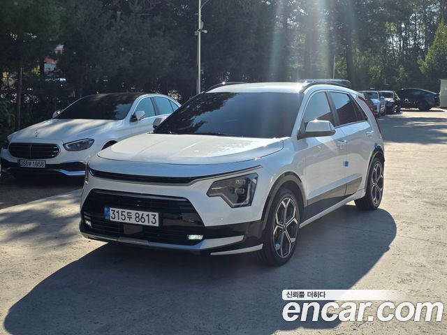 Kia Niro Prestige — пробег 84 420 км — фото 1 из 5