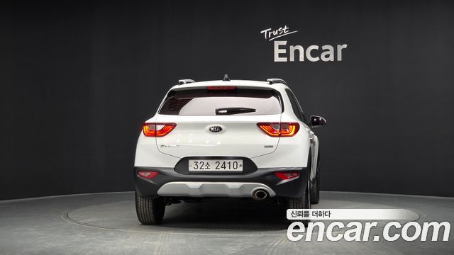 Kia Stonic 1.0 Turbo Trendy — пробег 72 584 км — фото 4 из 5