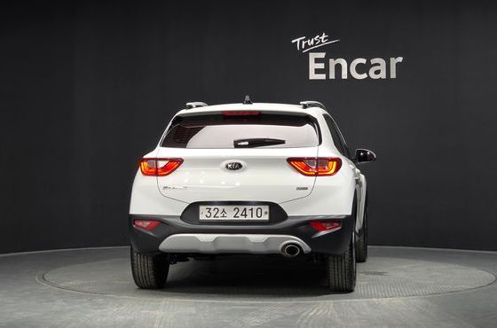 Kia Stonic 1.0 Turbo Trendy — пробег 72 584 км — фото 4 из 5