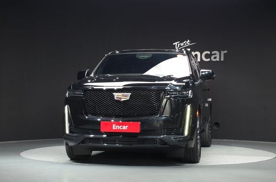 Cadillac Escalade 6.2 Sports Platinum — пробег 29 006 км — фото 3 из 5
