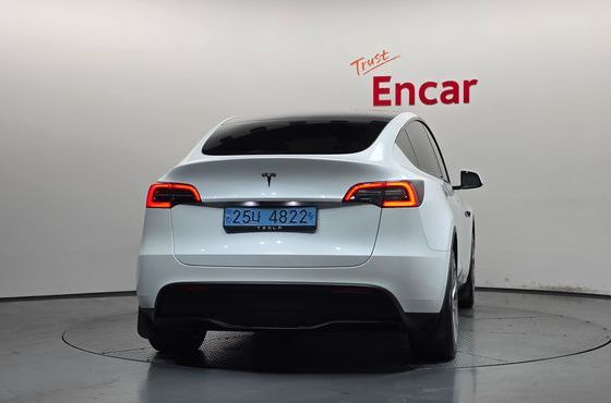 Tesla Model Y RWD — пробег 37 431 км — фото 4 из 5