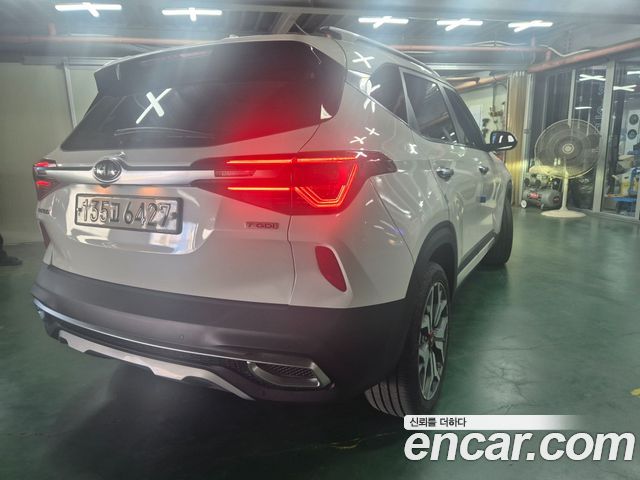 Kia Seltos из Кореи Encar