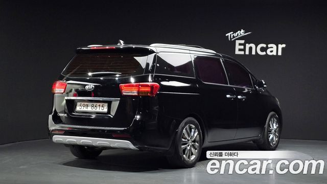 Kia Carnival 9-seater Noblesse — пробег 141 740 км — фото 2 из 5