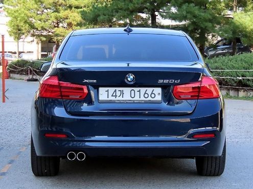 BMW 3-Series 320d xDrive — пробег 78 508 км — фото 4 из 5