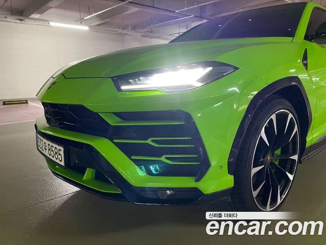 Lamborghini Urus 4.0 V8 — пробег 36 000 км — фото 3 из 5