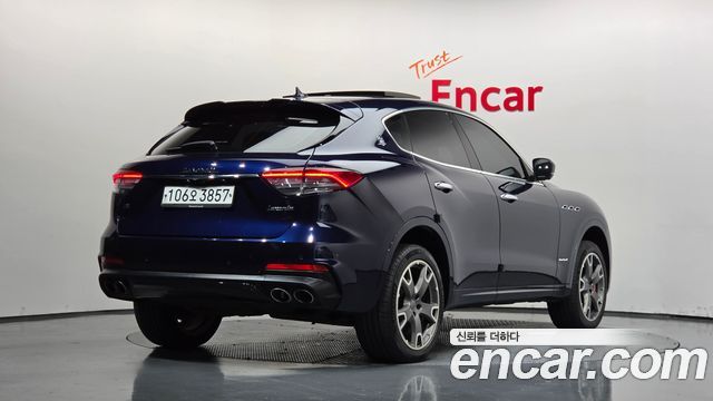 Maserati Levante 3.0 Diesel AWD GranSport — пробег 128 994 км — фото 2 из 5