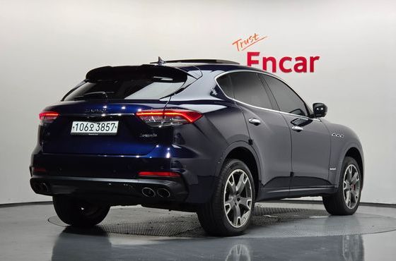 Maserati Levante 3.0 Diesel AWD GranSport — пробег 128 994 км — фото 2 из 5