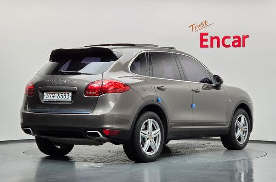 Porsche Cayenne 3.0 Diesel 958 — пробег 124 370 км — фото 2 из 5