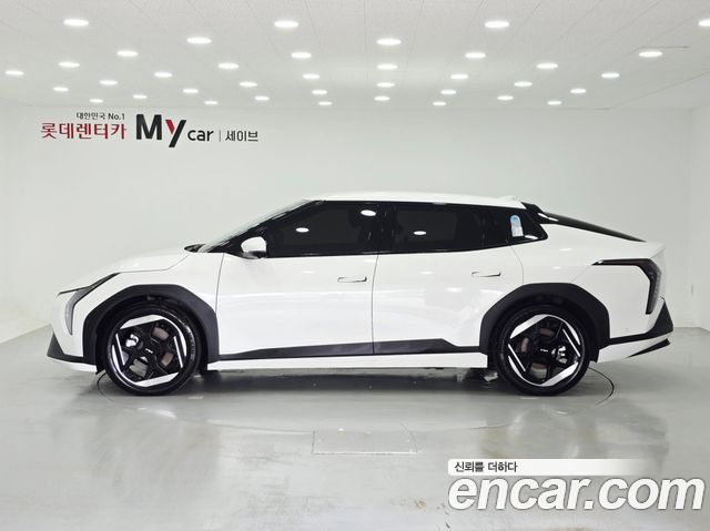 Kia EV4 Long Range 2WD Earth — пробег 16 146 км — фото 2 из 5