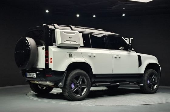 Land Rover Defender 110 D250 X-Dynamic SE — пробег 12 361 км — фото 2 из 5