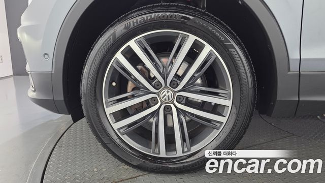 Volkswagen Tiguan 2.0 TDI Prestige — пробег 152 918 км — фото 5 из 5