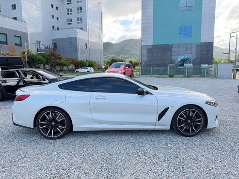 BMW 8-Series M850i xDrive Coupe — пробег 5 001 км — фото 4 из 5