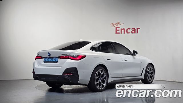 BMW i4 eDrive40 M Sports Pro — пробег 34 758 км — фото 2 из 5
