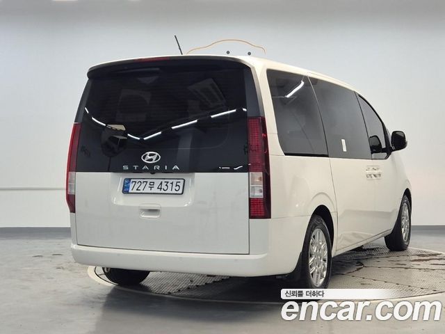 Hyundai Staria из Кореи Encar