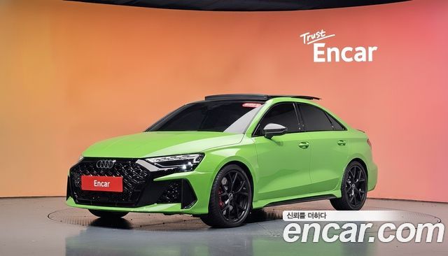 Audi RS3 2.5 TFSI Quattro Carbon Edition — пробег 1 013 км — фото 1 из 5