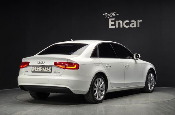 Audi A4 2.0 TDI dynamic B8 — пробег 104 617 км — фото 2 из 5
