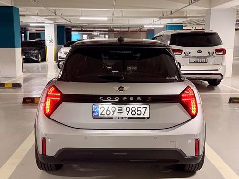 Mini Cooper Favoured — пробег 21 000 км — фото 4 из 5