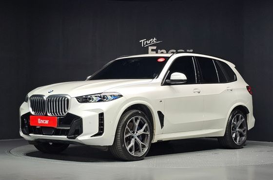 BMW X5 xDrive 40i M Sport — пробег 32 658 км — фото 1 из 5