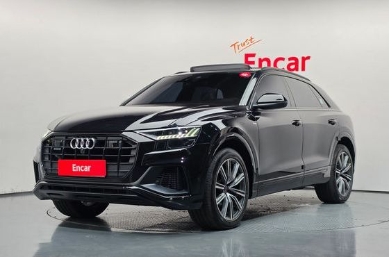 Audi Q8 55 TFSI Quattro Premium — пробег 96 444 км — фото 1 из 5
