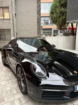 Porsche 911 Carrera — пробег 16 850 км — фото 1 из 5