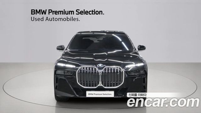 BMW i7 eDrive 50 M Sport — пробег 32 021 км — фото 3 из 5
