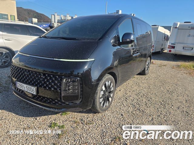 Hyundai Staria HEV 1.6T Lounge 9-Seater Inspiration — пробег 13 700 км — фото 1 из 5