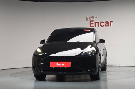 Tesla Model Y RWD — пробег 35 271 км — фото 3 из 5