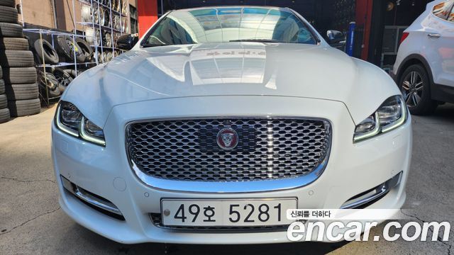 Jaguar XJ 3.0D Premium Luxury LWB X351 — пробег 131 000 км — фото 3 из 5