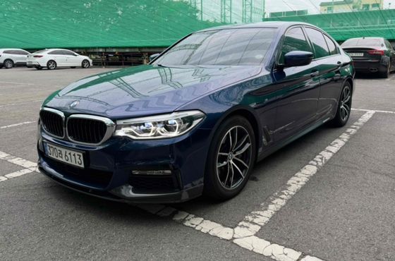 BMW 5-Series 530i M Sport Package Plus — пробег 100 000 км — фото 1 из 5