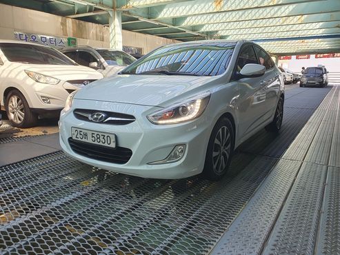 Hyundai Accent Diesel 1.6 VGT Modern — пробег 173 000 км — фото 2 из 5