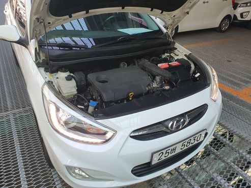 Hyundai Accent Diesel 1.6 VGT Modern — пробег 173 000 км — фото 4 из 5