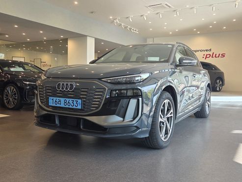 Audi Q6 e-tron S Line — пробег 655 км — фото 1 из 5