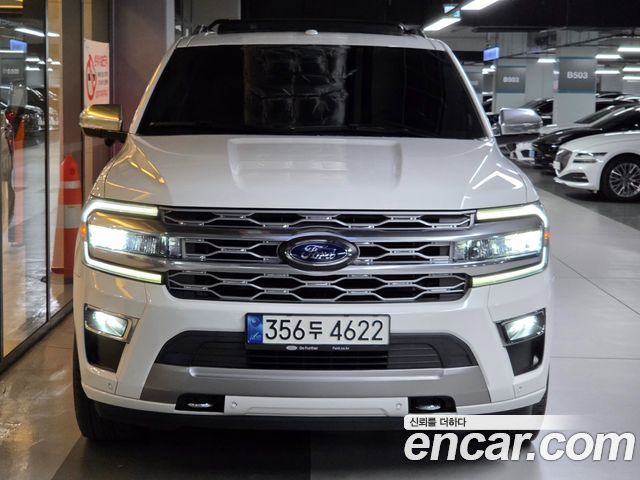 Ford Expedition Platinum 4WD 7Seater — пробег 39 000 км — фото 2 из 5