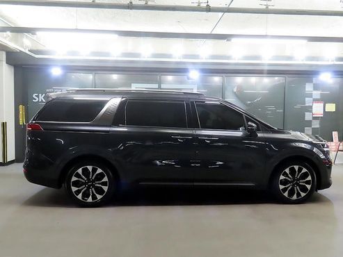 Kia Carnival Gasoline 9-Seater Signature — пробег 83 106 км — фото 3 из 5