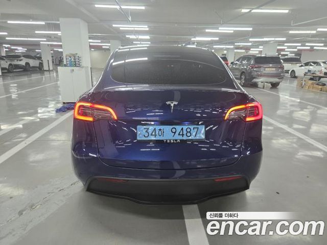 Tesla Model Y RWD — пробег 42 783 км — фото 4 из 5