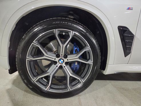 BMW X5 xDrive 40i M Sport — пробег 4 011 км — фото 5 из 5