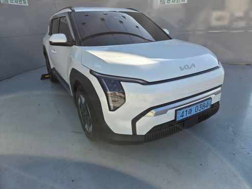 Kia EV3 Long Range 2WD Earth — пробег 11 505 км — фото 3 из 5