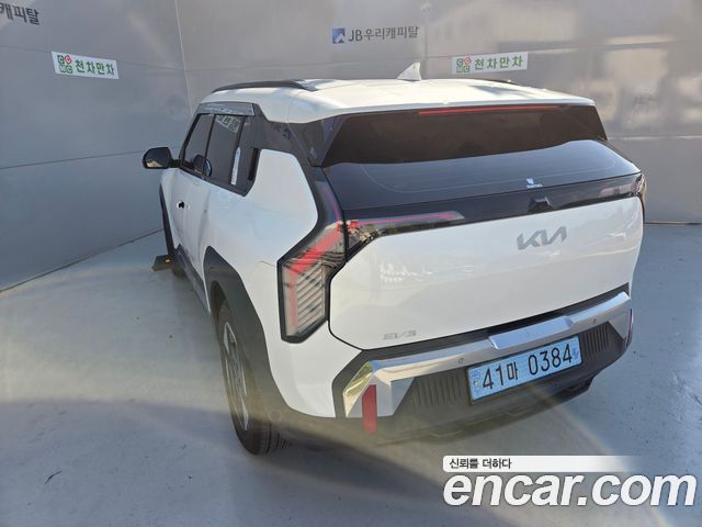 Kia EV3 из Кореи Encar