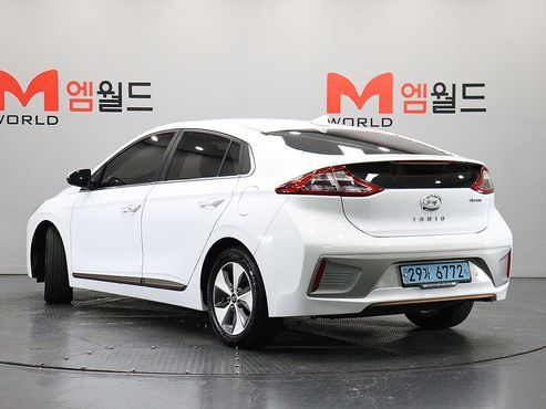 Hyundai Ioniq Q — пробег 283 040 км — фото 4 из 5