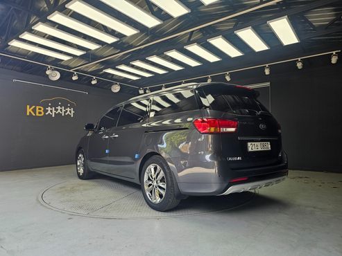 Kia Carnival 9-seater Noblesse — пробег 160 539 км — фото 5 из 5