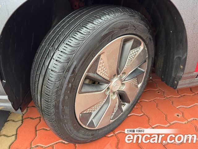 Hyundai Kona Premium — пробег 164 612 км — фото 5 из 5