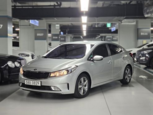 Kia K3 Prestige — пробег 87 920 км — фото 1 из 5