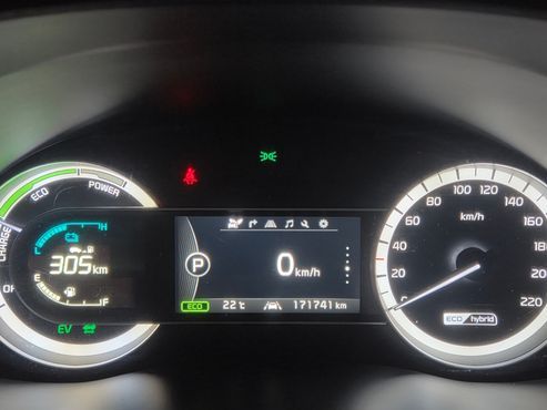Kia Niro Prestige — пробег 171 737 км — фото 5 из 5