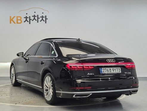 Audi A8 55 TFSI Quattro Premium LWB — пробег 64 945 км — фото 2 из 5