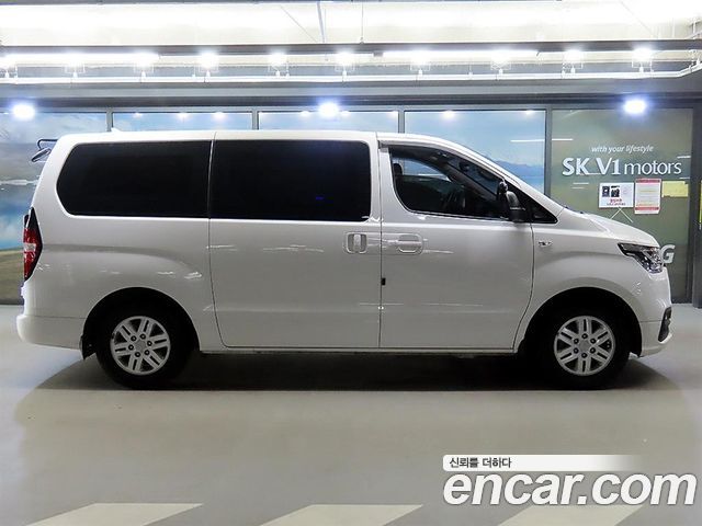Hyundai Starex Van 3-Seater Smart — пробег 85 067 км — фото 3 из 5