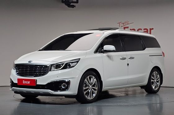 Kia Carnival 7-seater Limousine VIP — пробег 130 851 км — фото 1 из 5